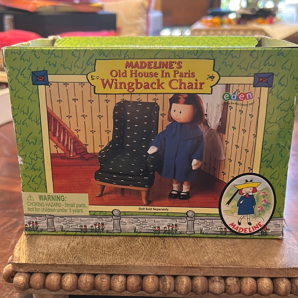 Madeline’s Old House In Paris WINGBACK CHAIR New in Box by Eden 2000 Style 33814